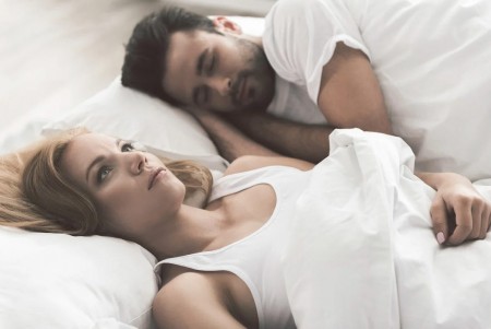 femme fait l'amour avec un homme le premier soir